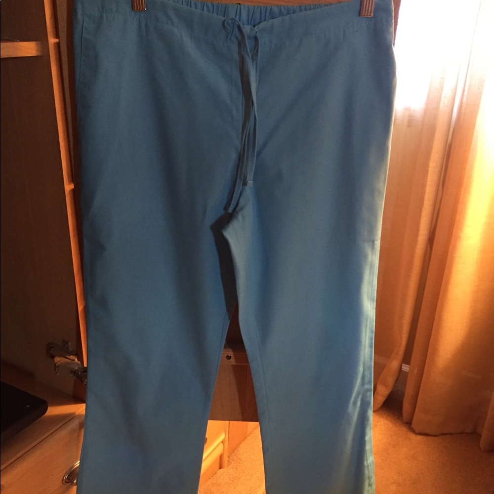 Cherokee Women’s Scrub pants